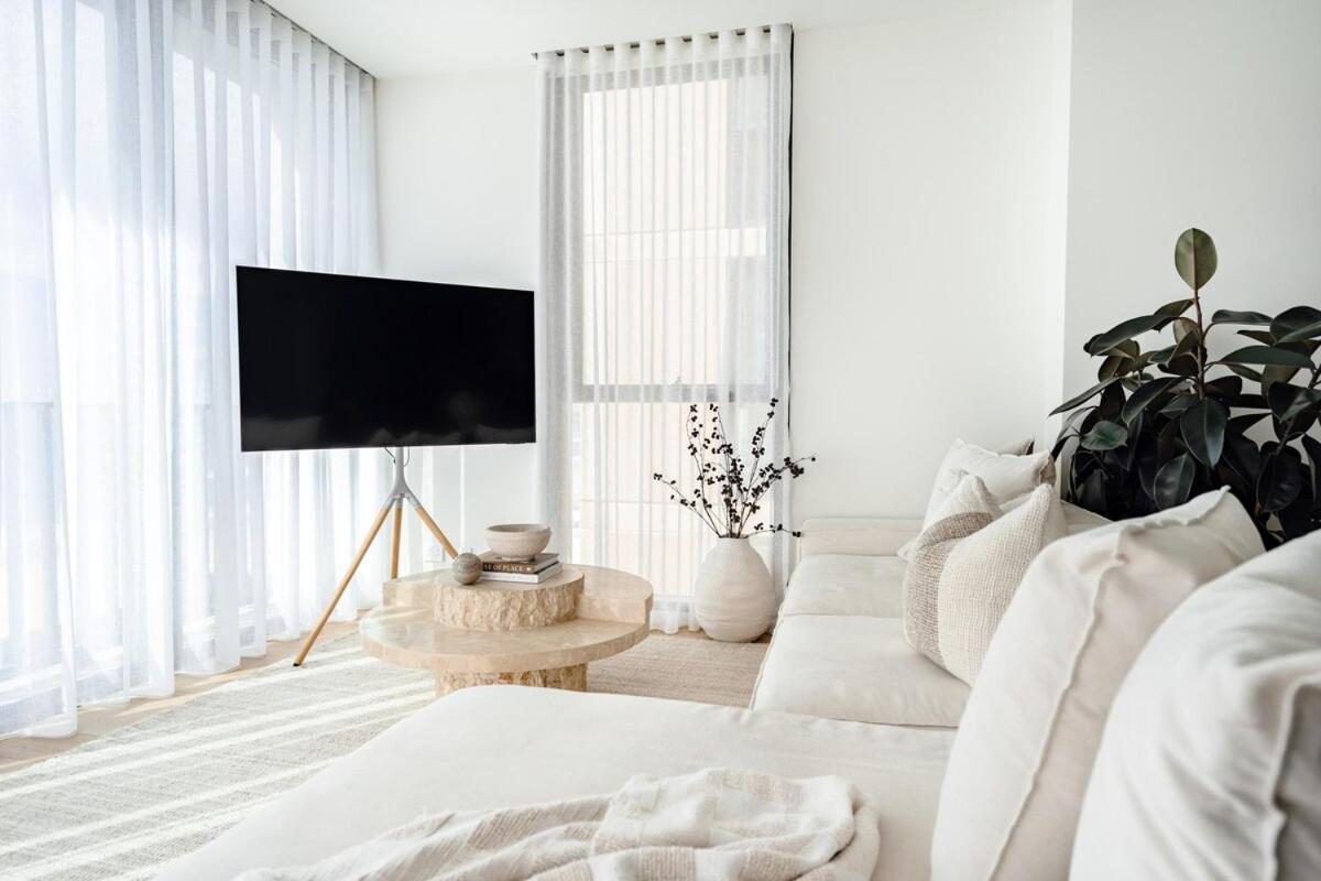 Apartment Style Ocean Front Palm