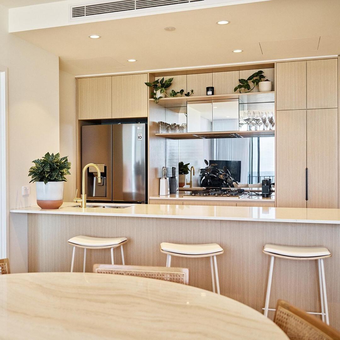 Apartment Style Ocean Front Palm Gold Coast