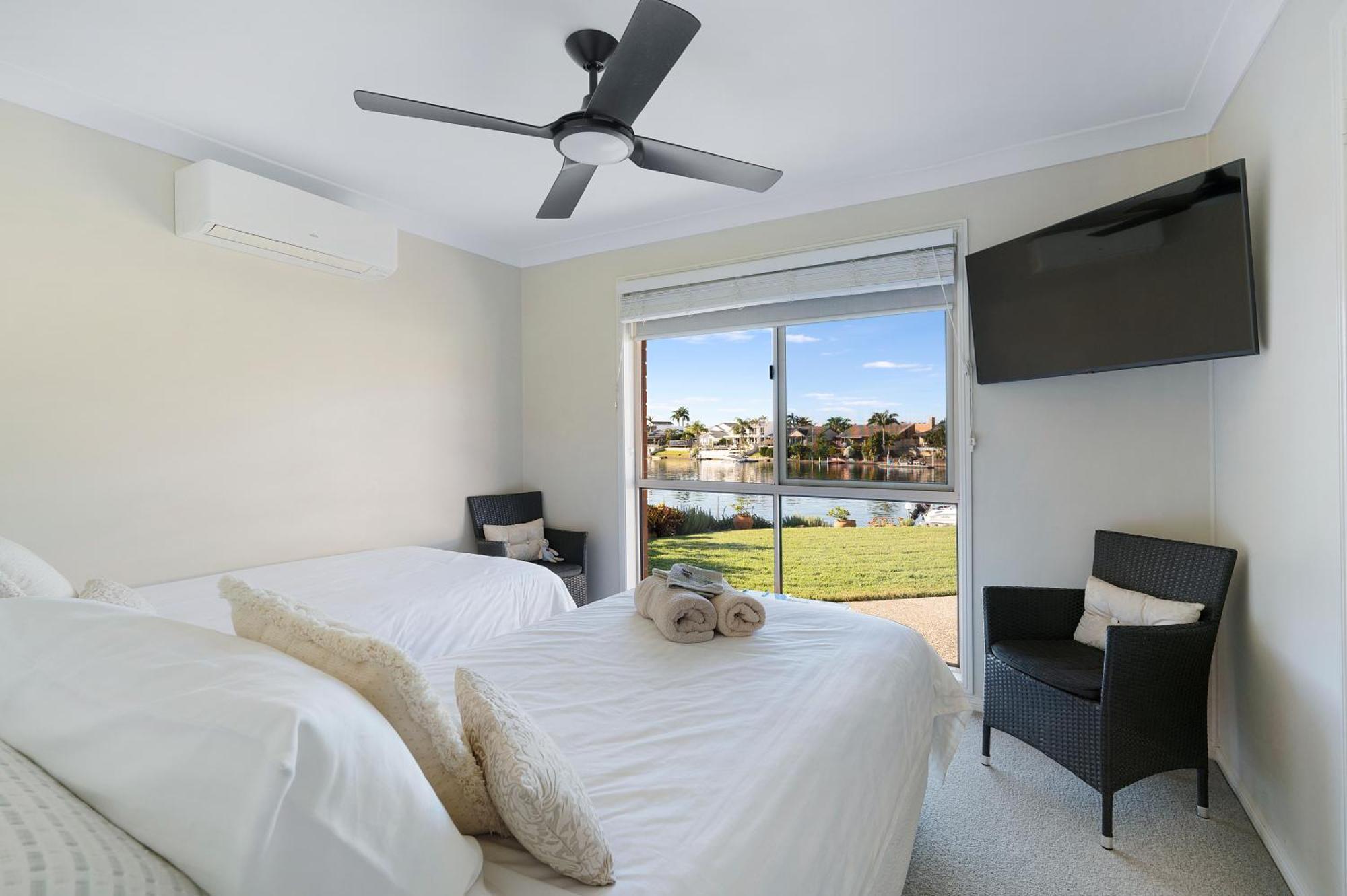 Waterfront Bed & Breakfast Gold Coast