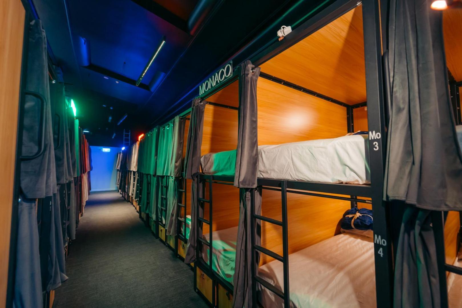 Capsuleaccom Albergue *