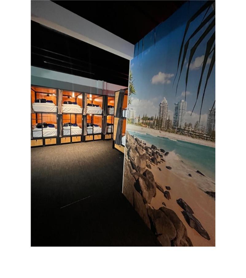 Capsuleaccom Gold Coast