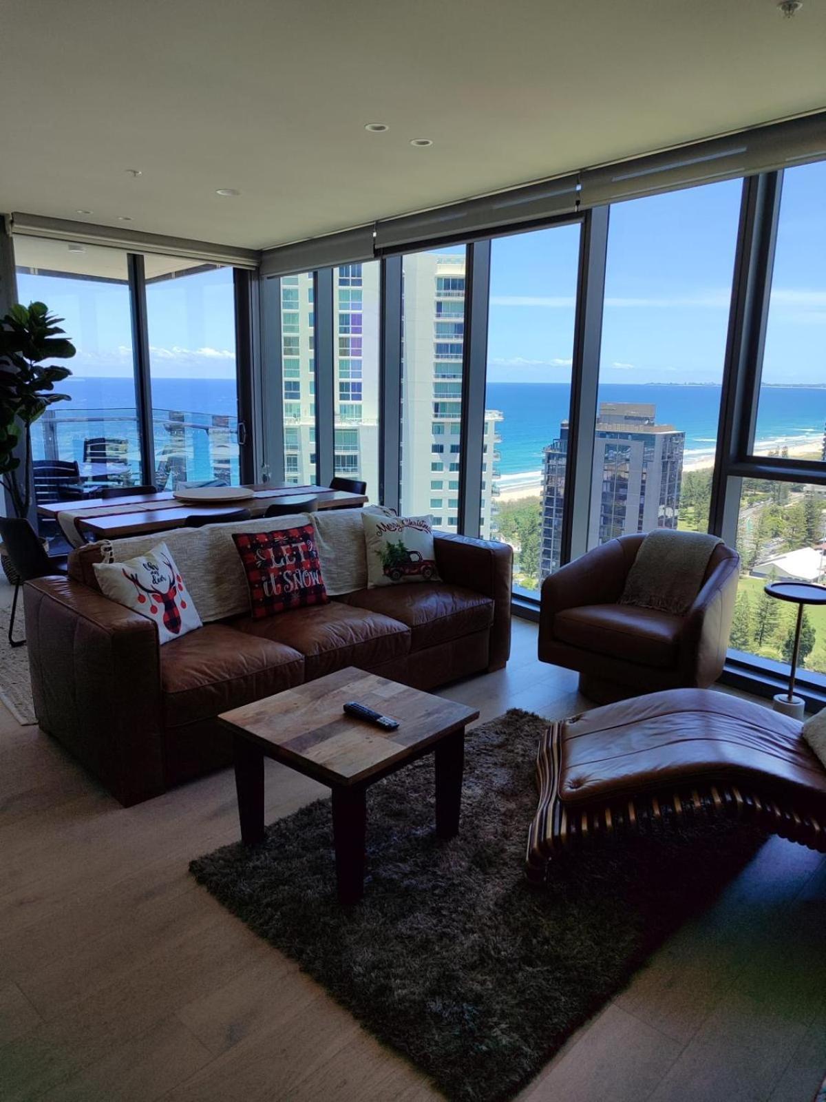 Beautiful Ocean View Signature Broadbeach