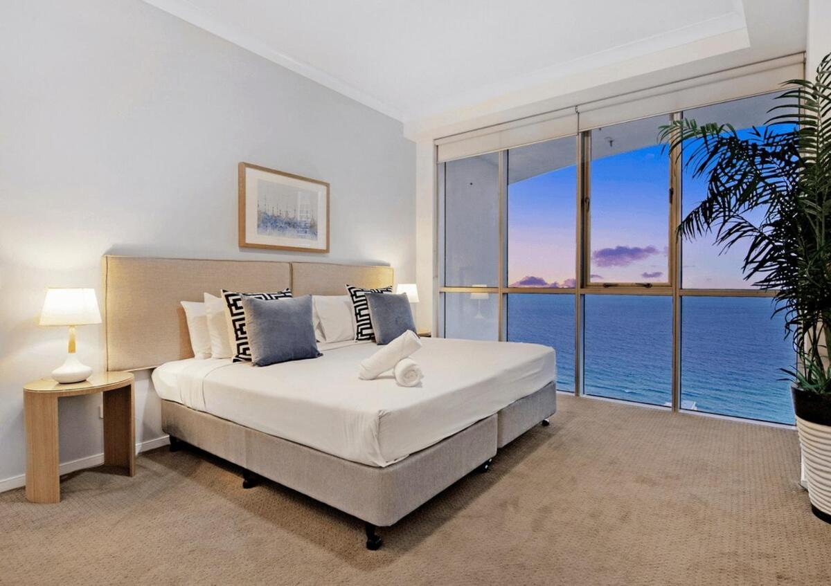 Level 45 Luxury Sub-penthouse In Towers Of Chevron Apartment Gold Coast