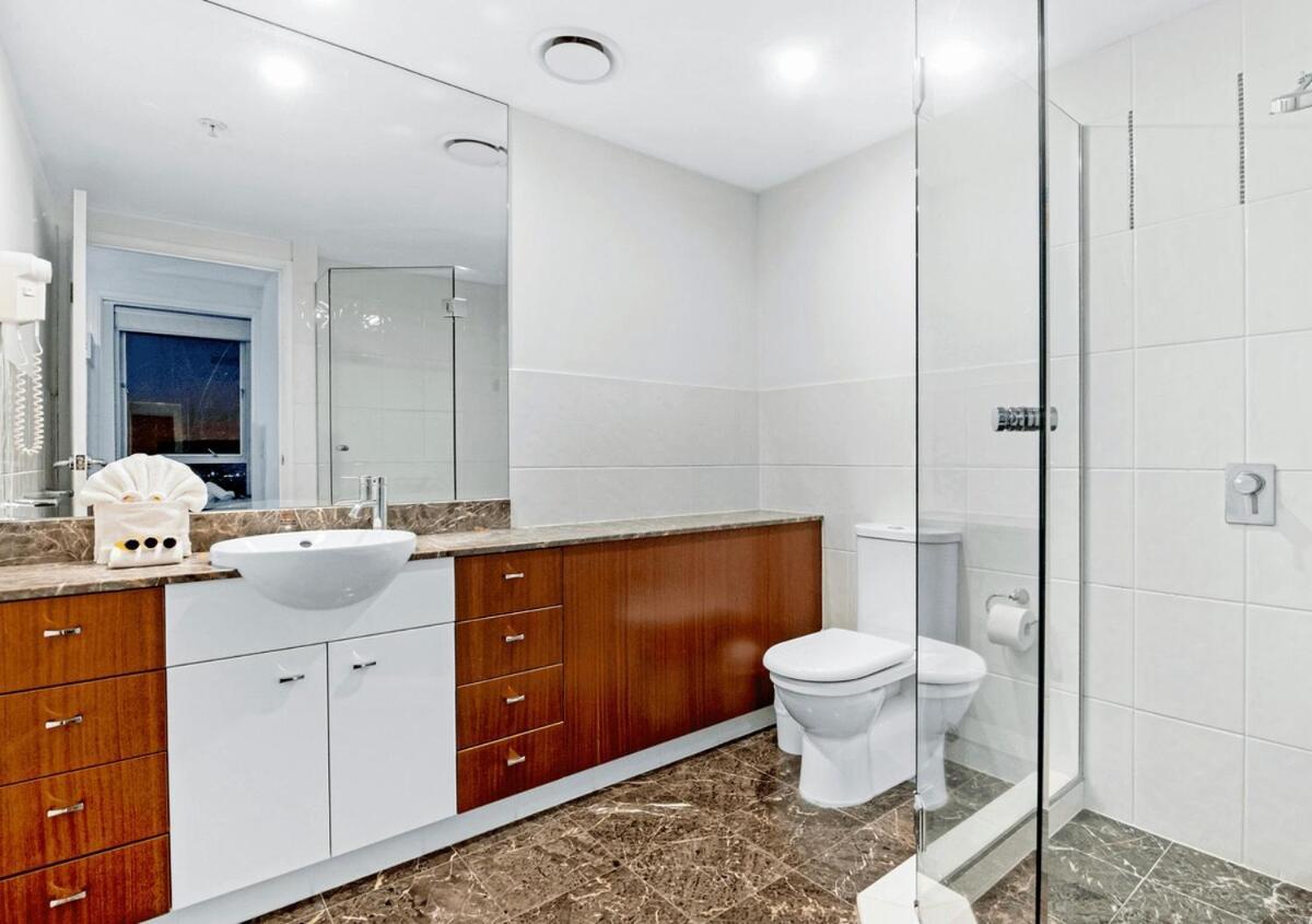 Apartment Level 45 Luxury Sub-penthouse In Towers Of Chevron Gold Coast