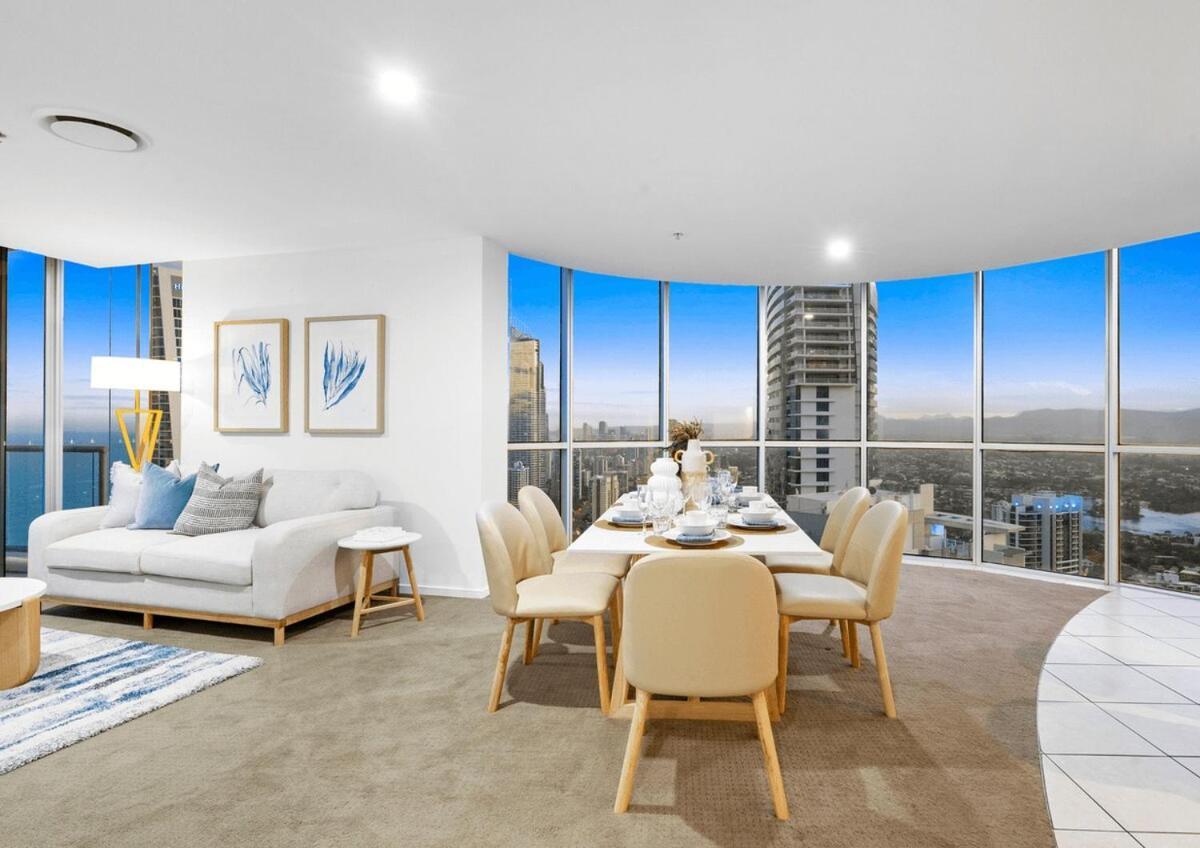 Level 45 Luxury Sub-penthouse In Towers Of Chevron Apartment