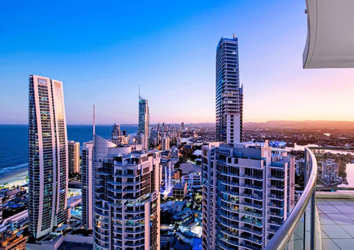 Apartment Level 45 Luxury Sub-penthouse In Towers Of Chevron Gold Coast