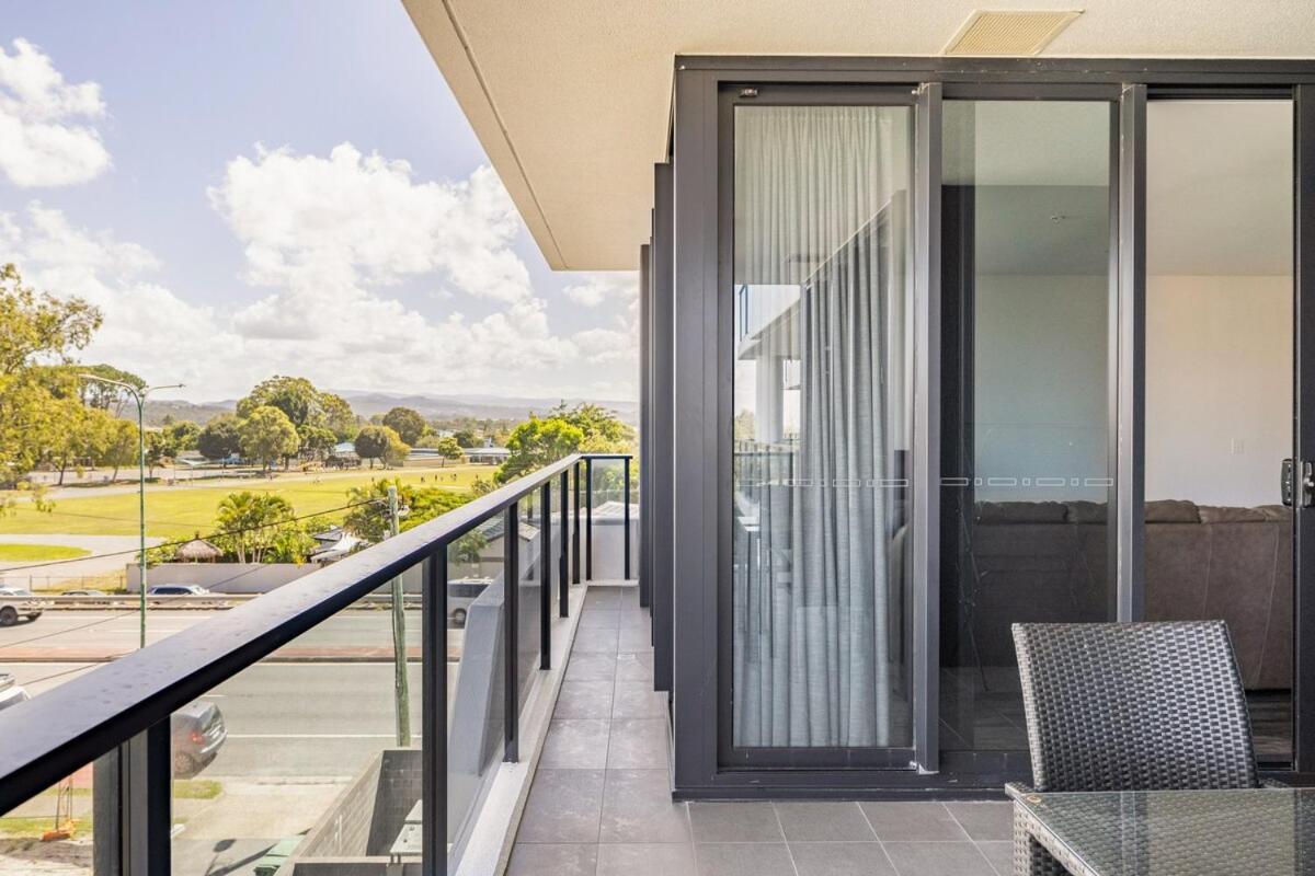 Beachfront 2 Bed At Burleigh Heads