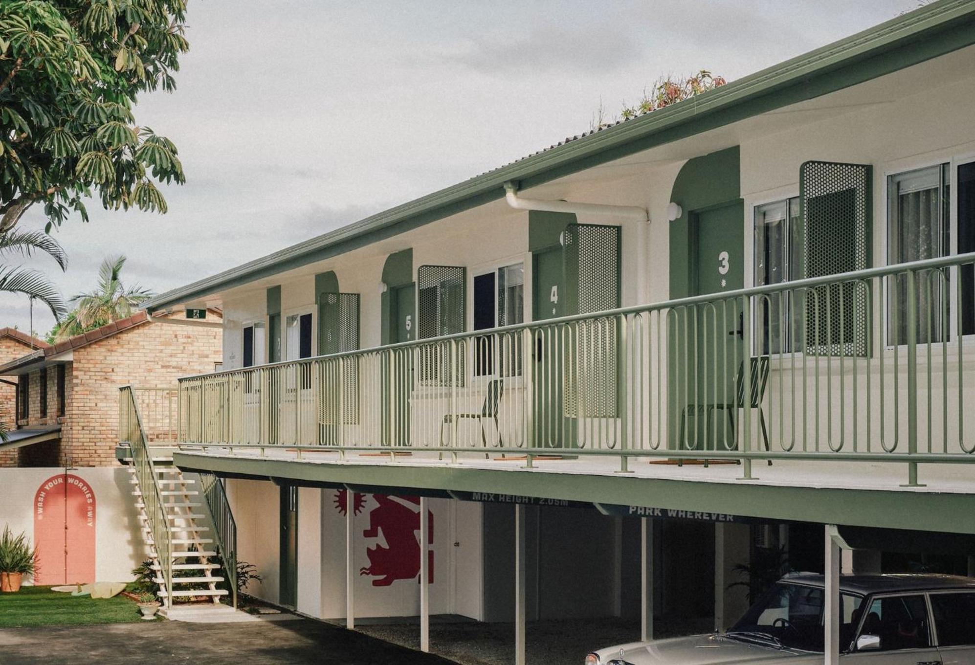 Motel The Cheshire Cat Boutique