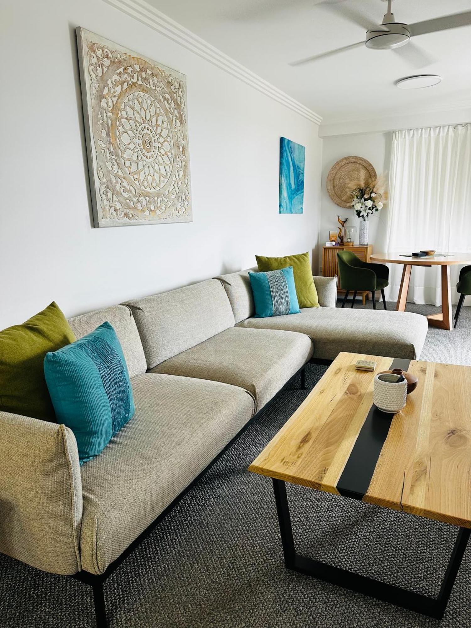 Broadwater Parklands Paradise-one & Two Bedroom *