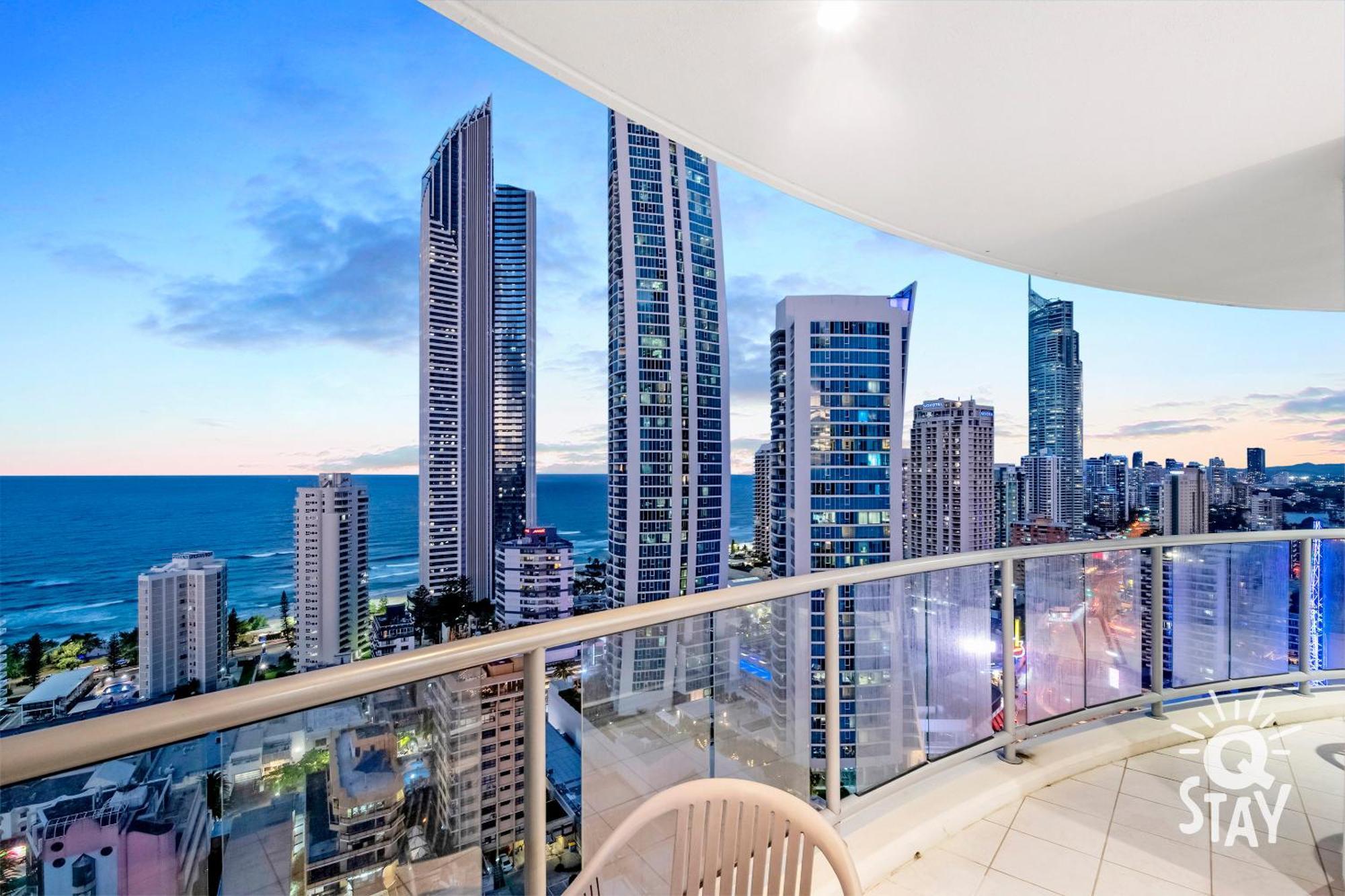 Chevron Renaissance - Qstay Apartment *