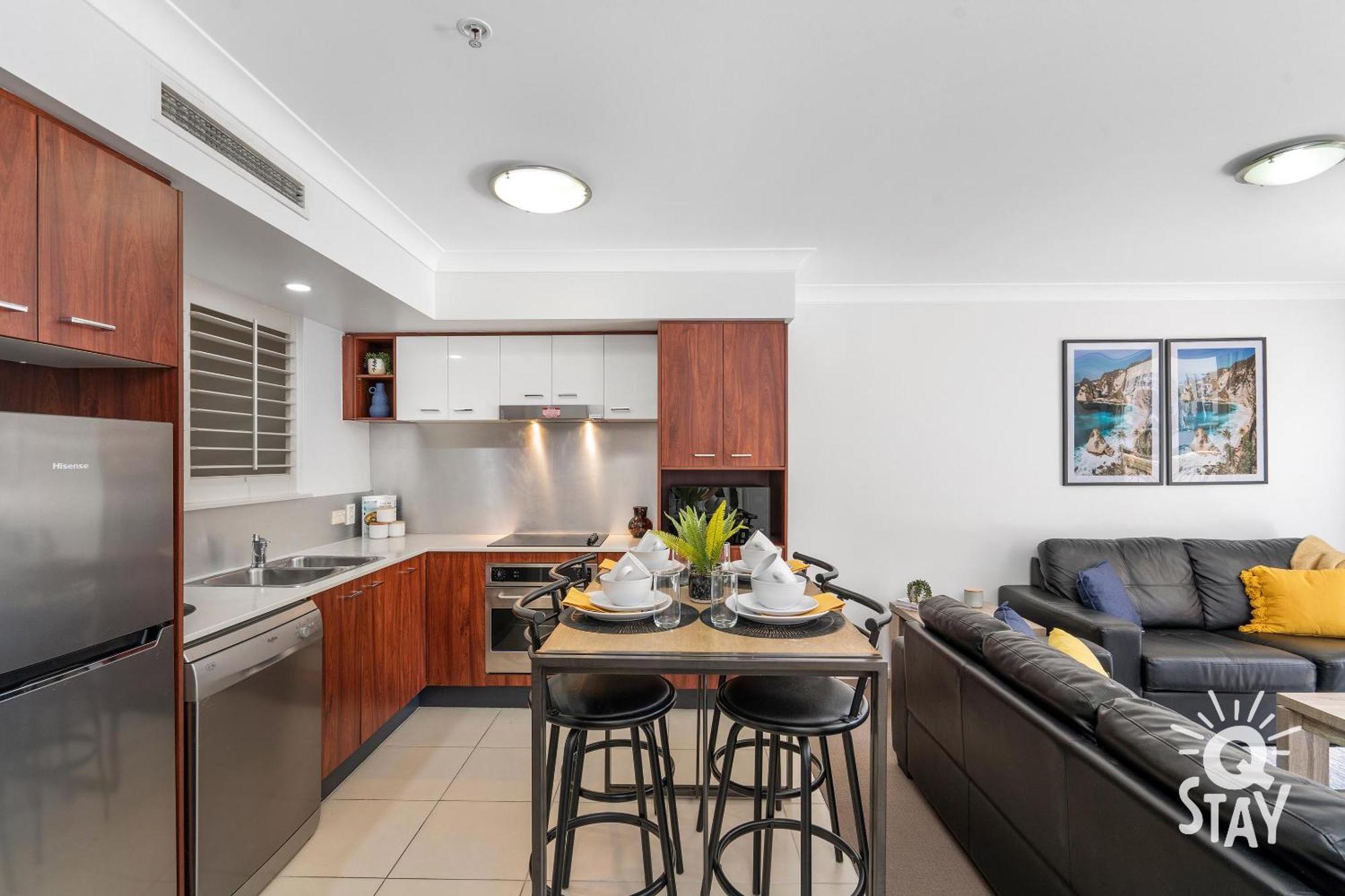 Chevron Renaissance - Qstay Apartment *