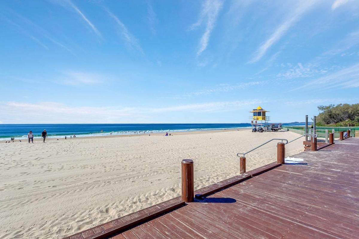 Luxury Broadbeach Escape With A Private Courtyard *