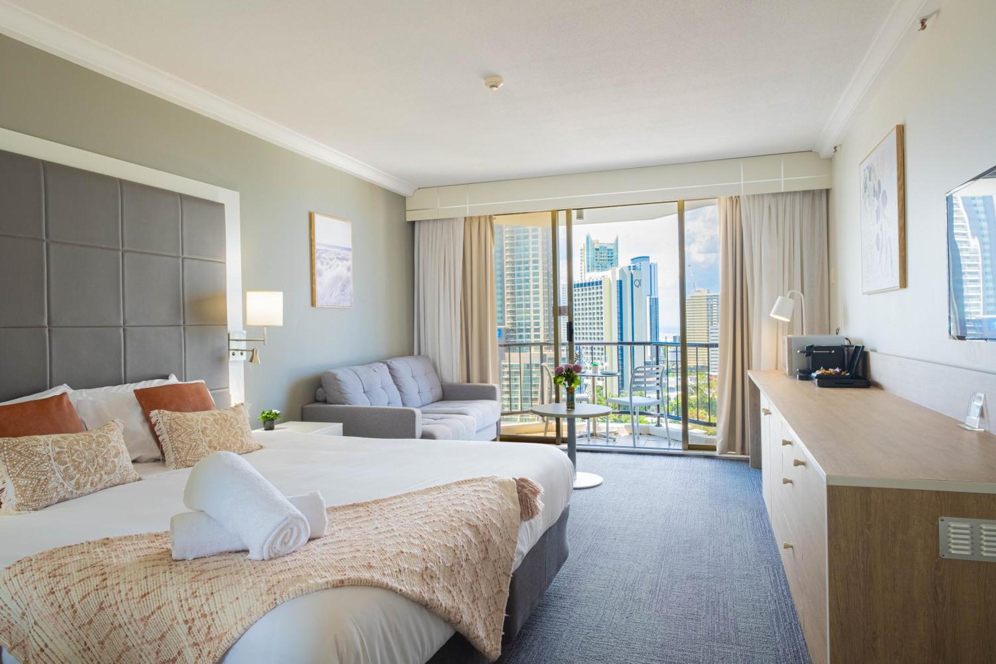 Level 22 Ocean View Apartment