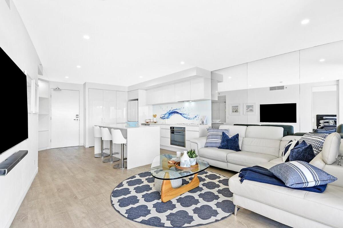 Luxe By The At Oracle 11306 Apartment Gold Coast