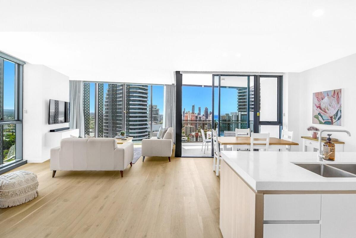 Signature L30 Ocean View * Gold Coast