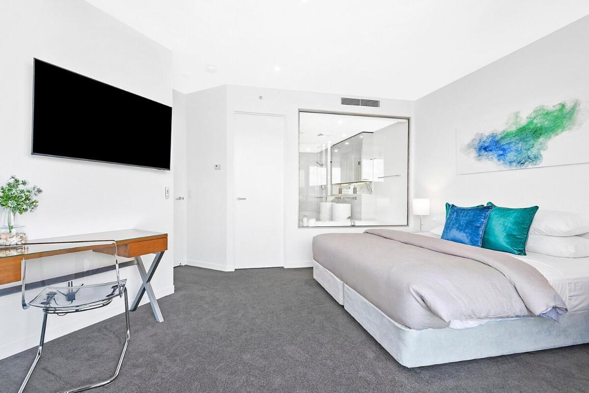 Apartment Luxe Skyhome At Oracle 14401 Gold Coast