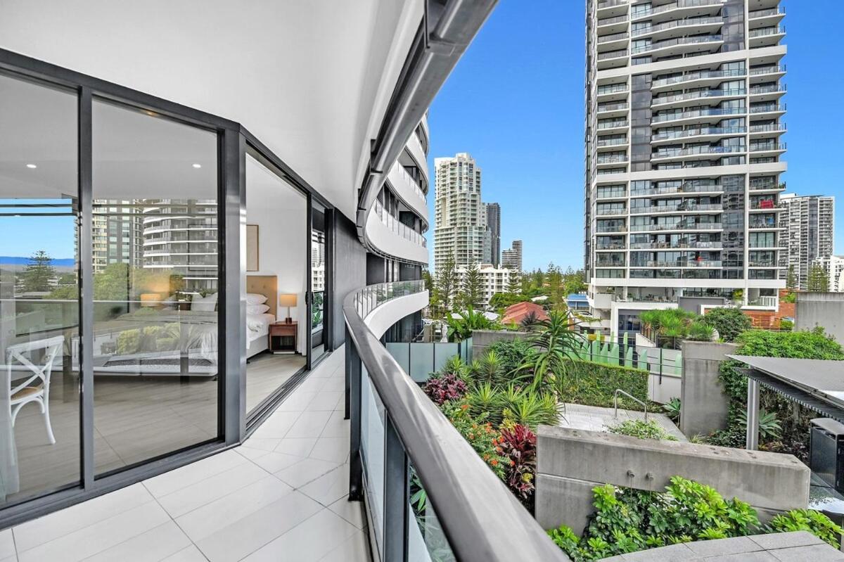 Side Sunset At Oracle 10501 Apartment Gold Coast