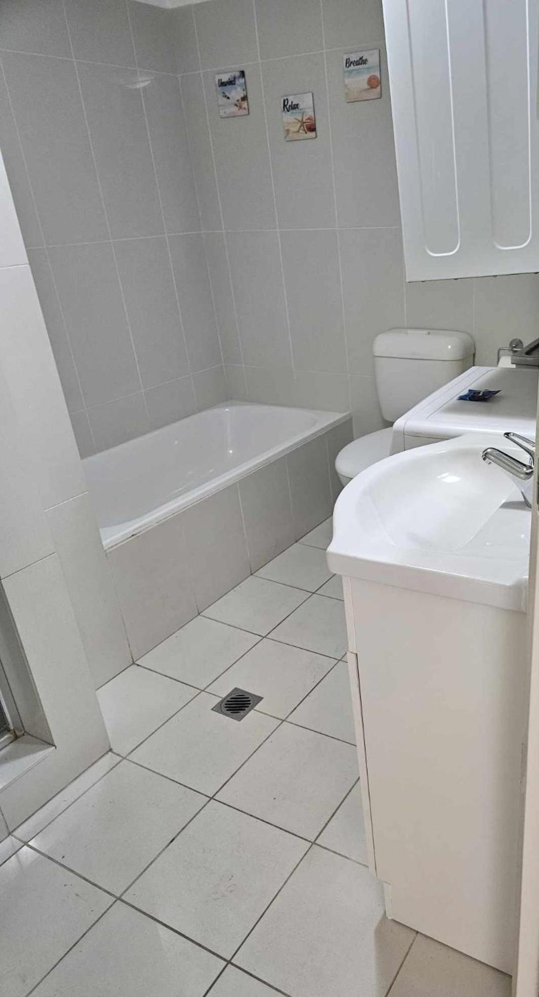 Surfers Paradise Absolute Beachfront With Views, High Level 1br - Ideal For Couples Or 2 Ppl Travelling Together Apartamento *