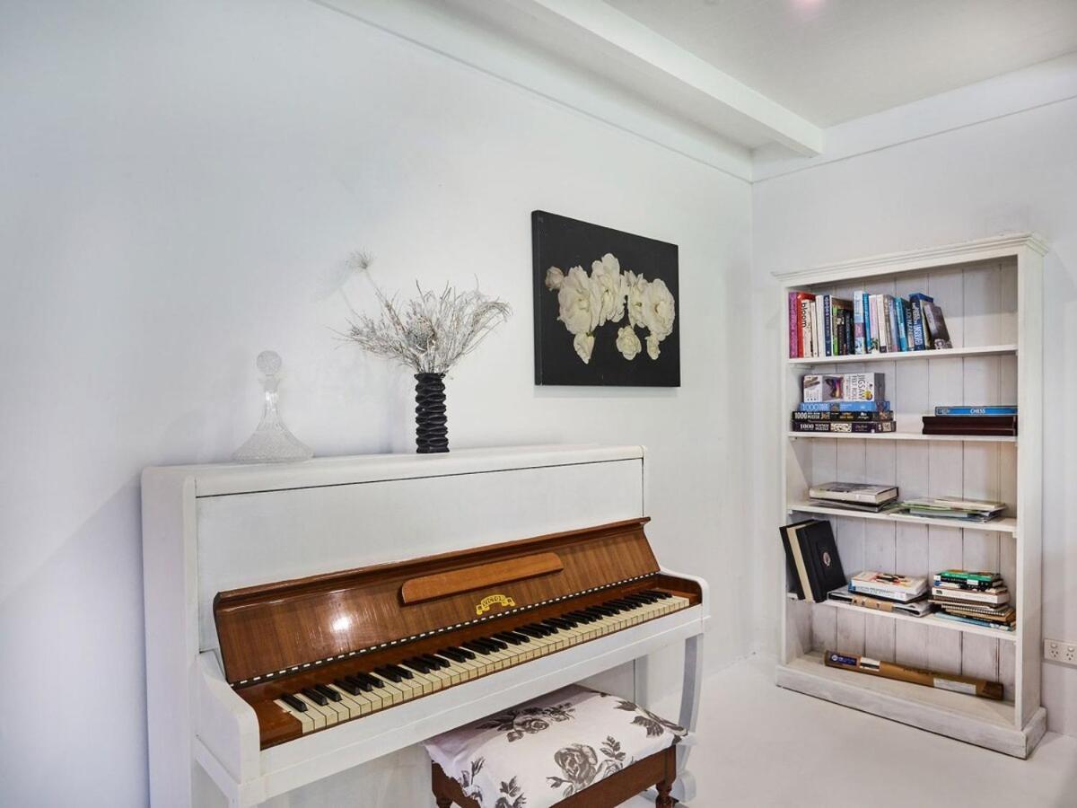 Paradise Point 2 Bedroom Gold Coast