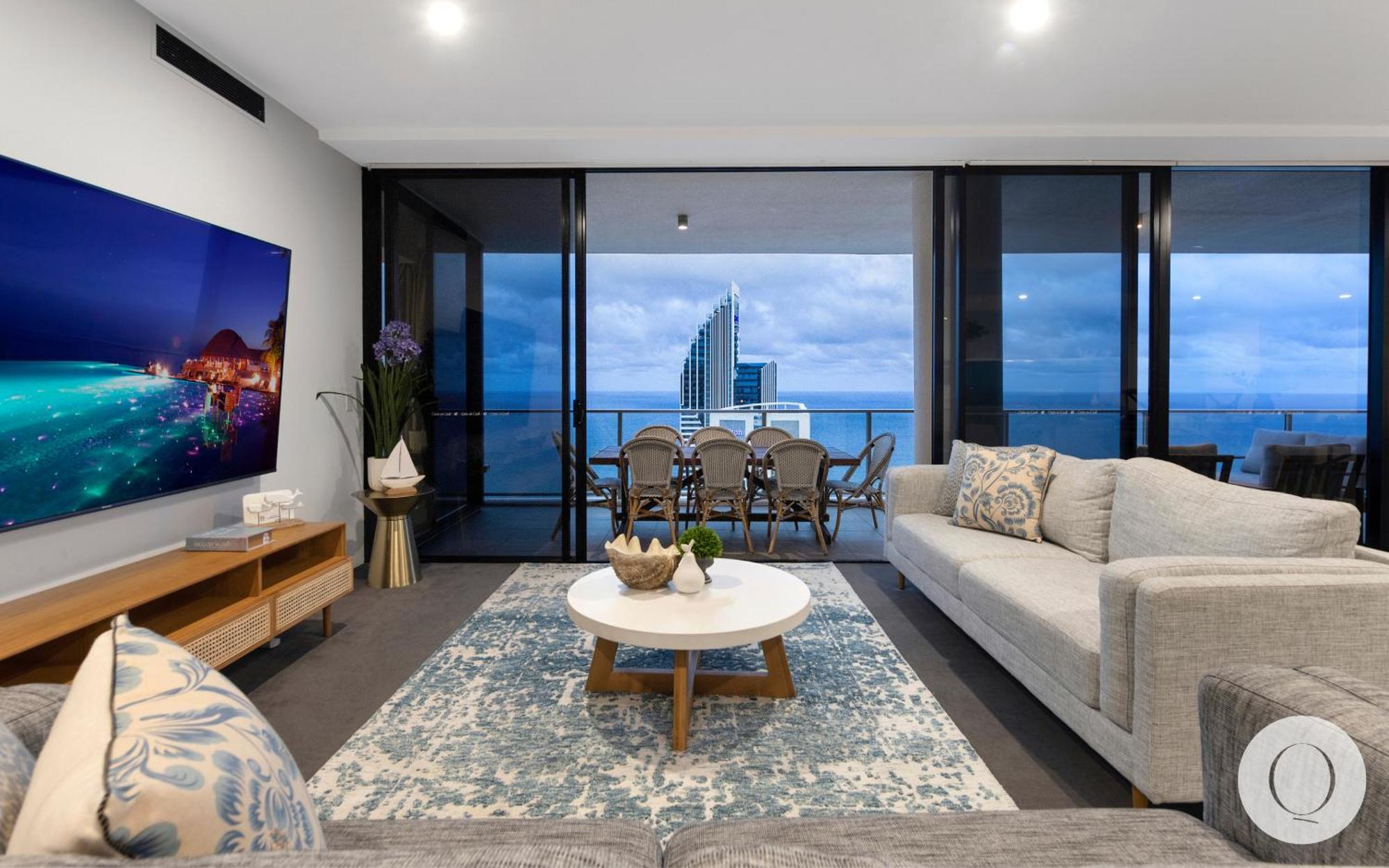 Apartment Circle On Cavill - Qstay *