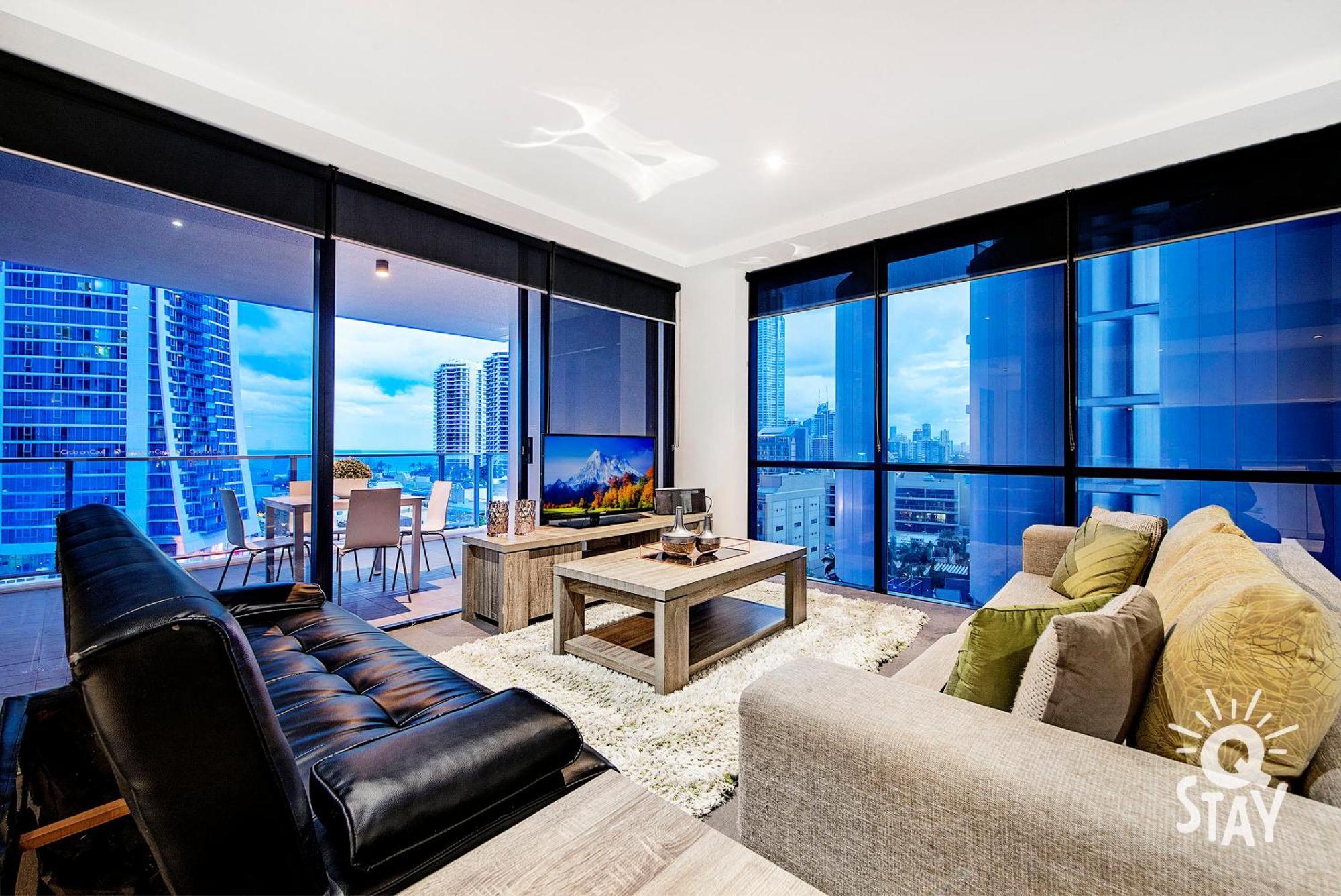 Circle On Cavill - Qstay Apartment *