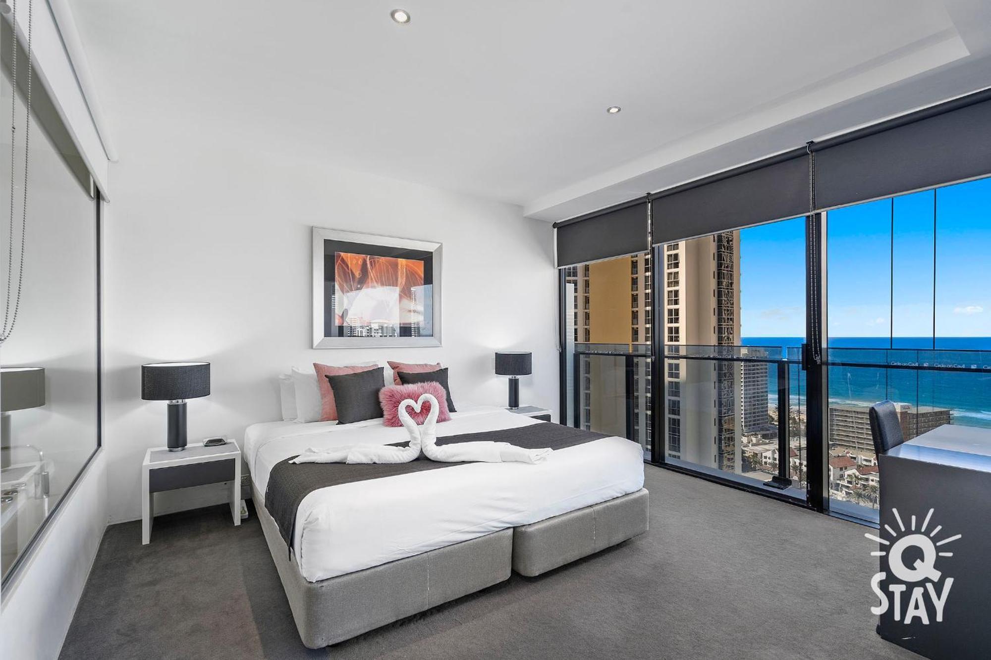 Circle On Cavill - Qstay * Gold Coast