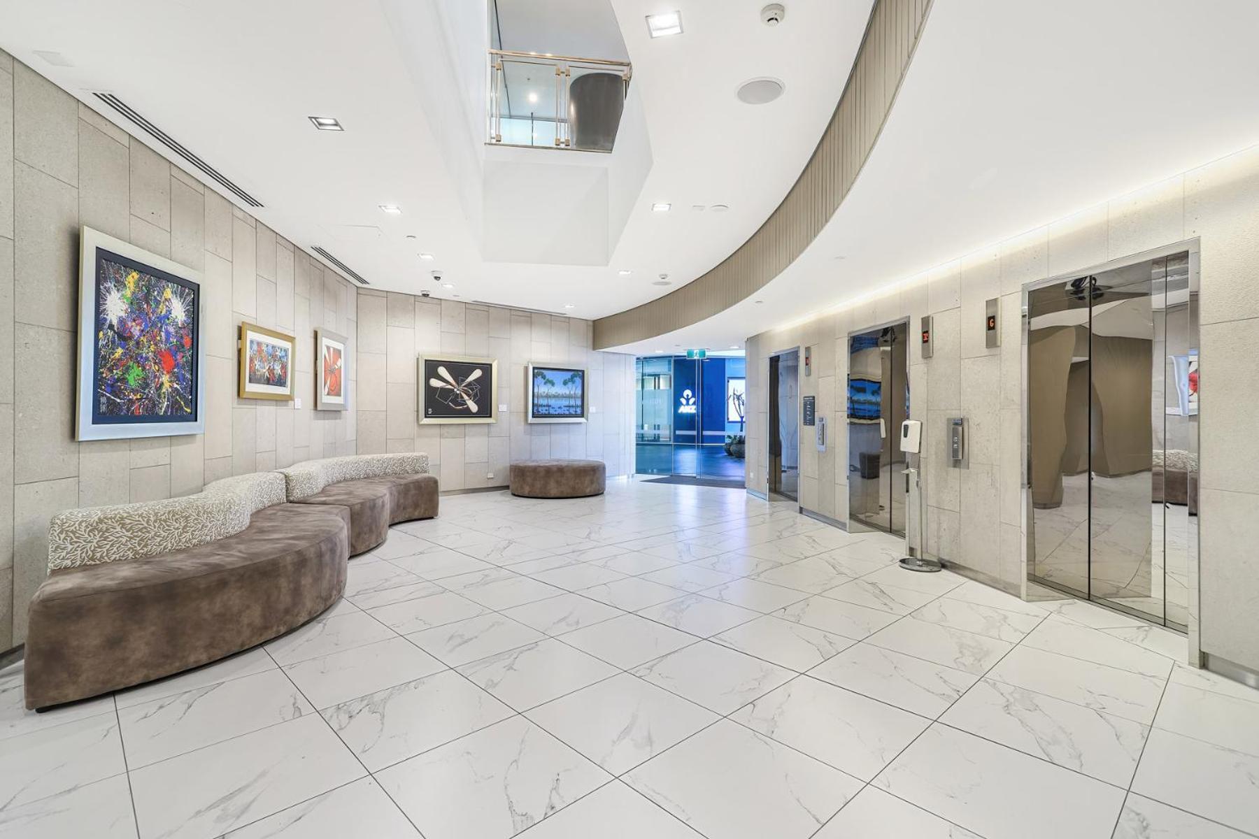 Paradise Living At Hilton With Stunning Ocean View