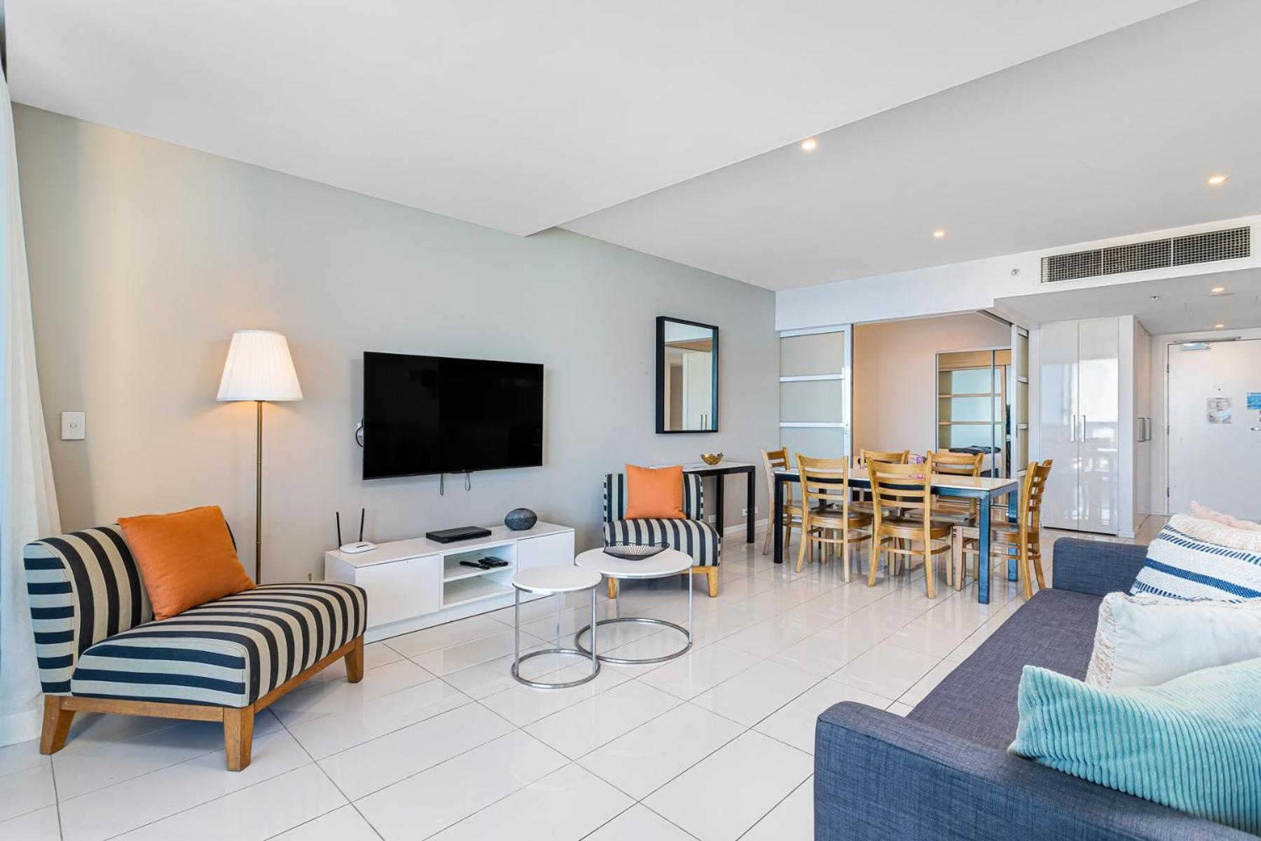 Paradise Living At Hilton With Stunning Ocean View Gold Coast