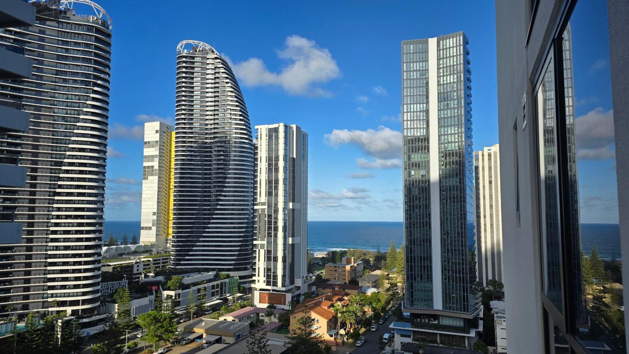 Prime Broadbeach Location Wpool Free Onsite Parking * Gold Coast