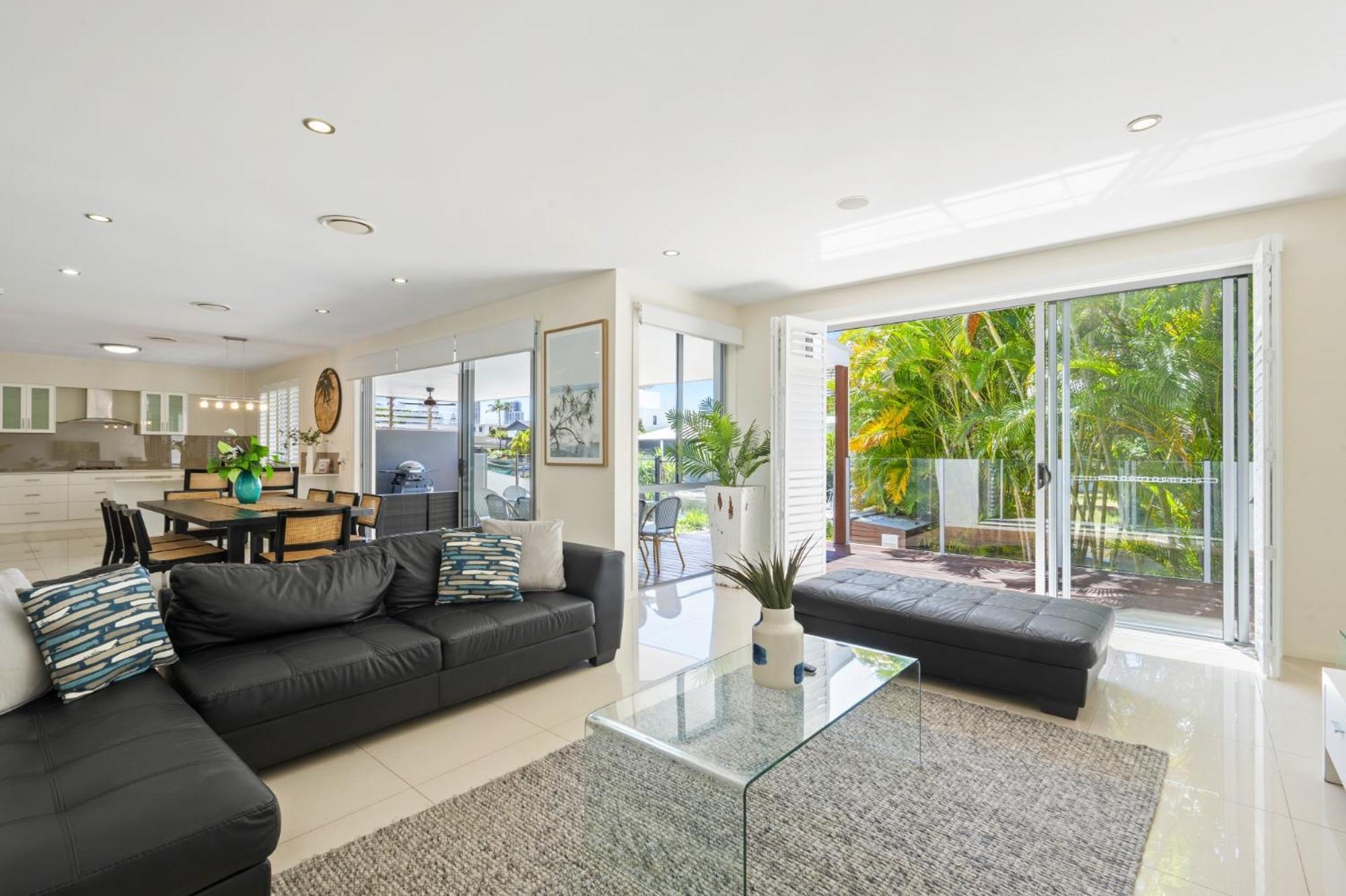 Deluxe On Water Holiday home Gold Coast