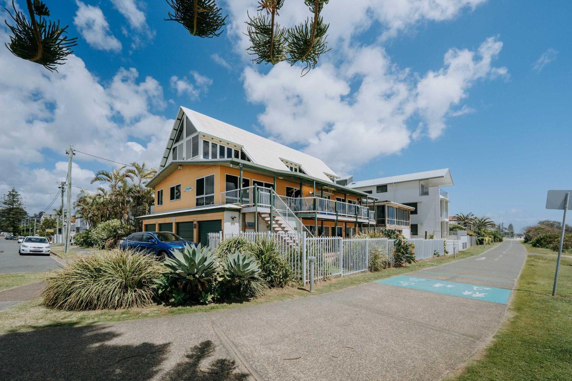 Brigadine Tugun Unit 2 *