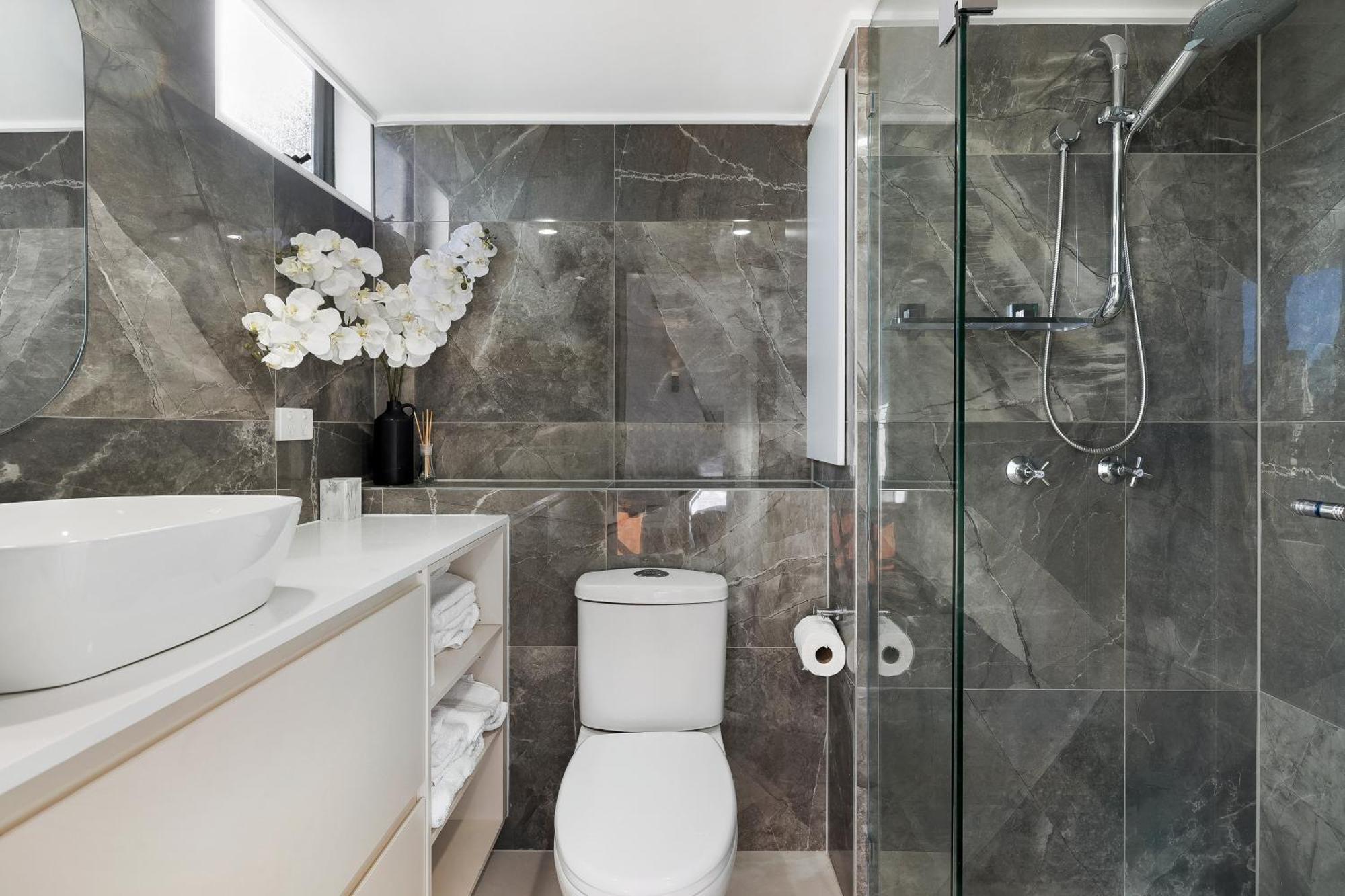 Surfers Paradise Entire Apartment *