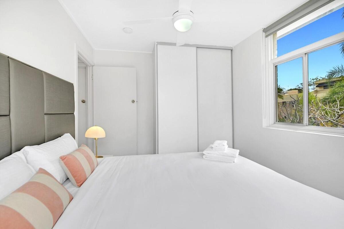 Waterfront 2-bedroom Unit Walking To Gc Convention * Gold Coast