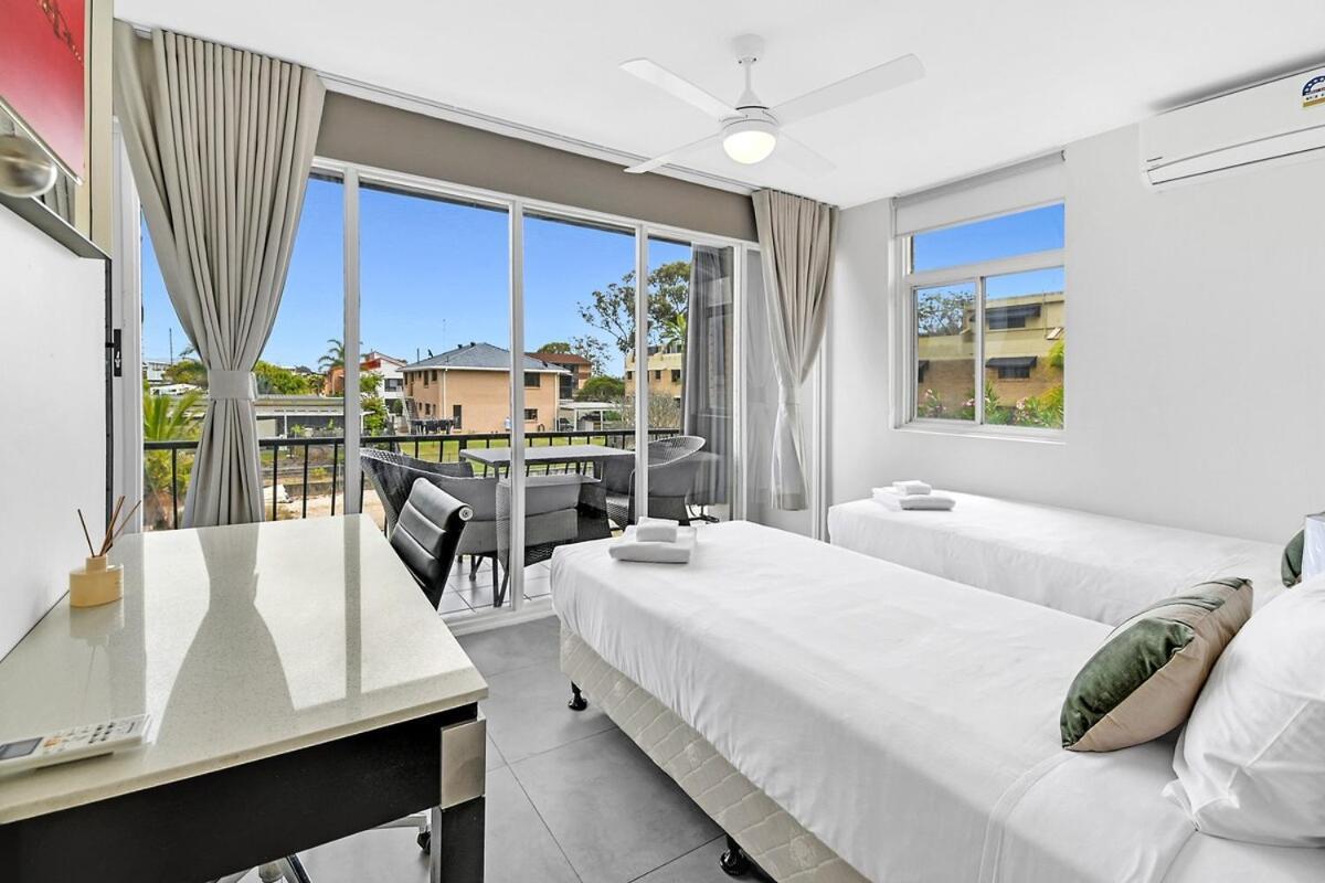 Waterfront 2-bedroom Unit Walking To Gc Convention Apartment Gold Coast
