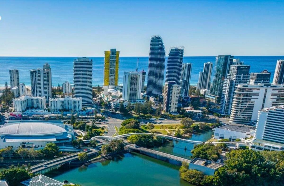 Apartment Waterfront 2-bedroom Unit Walking To Gc Convention Gold Coast