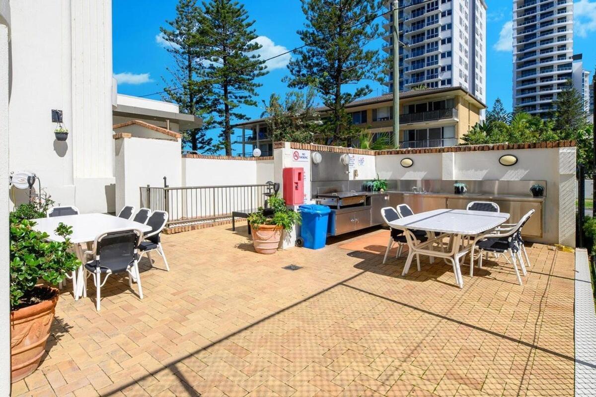 Beachside 1 Bdr Ocean View Broadbeach
