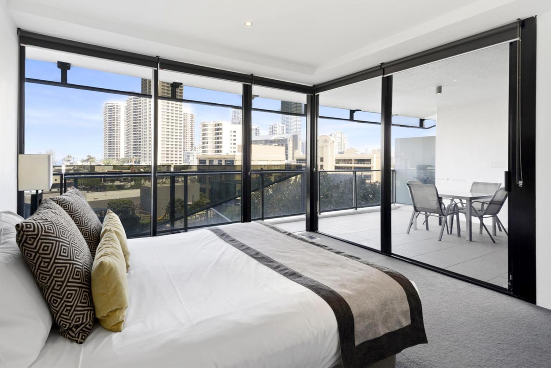 Sealuxe - Surfers Paradise Gold Coast