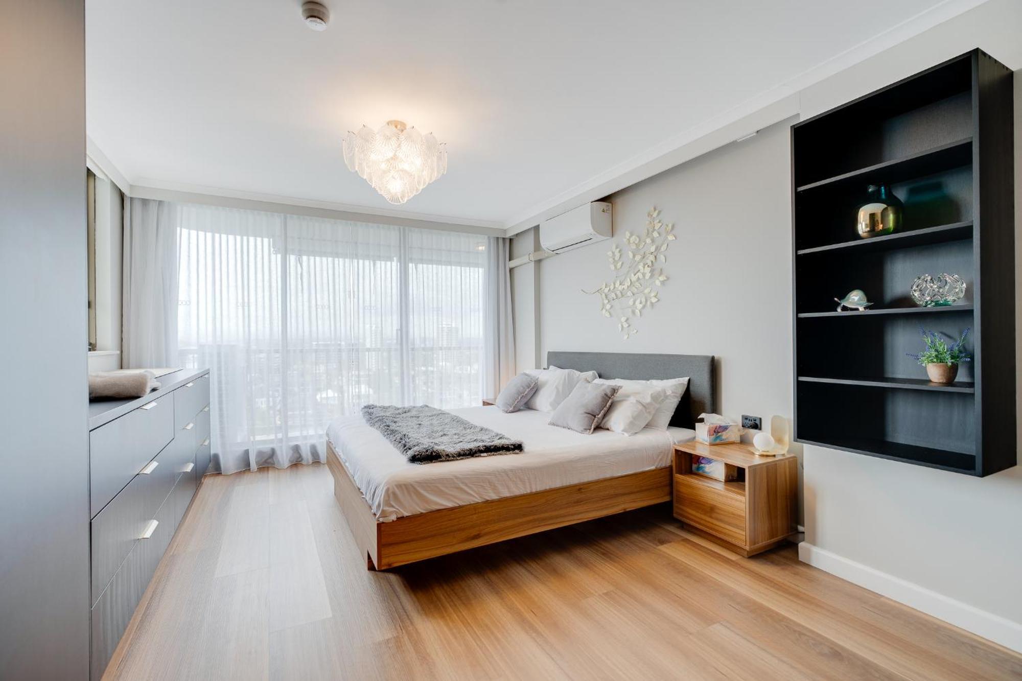 Apartment Luxury 3-br Escape With Stunning Views Gold Coast