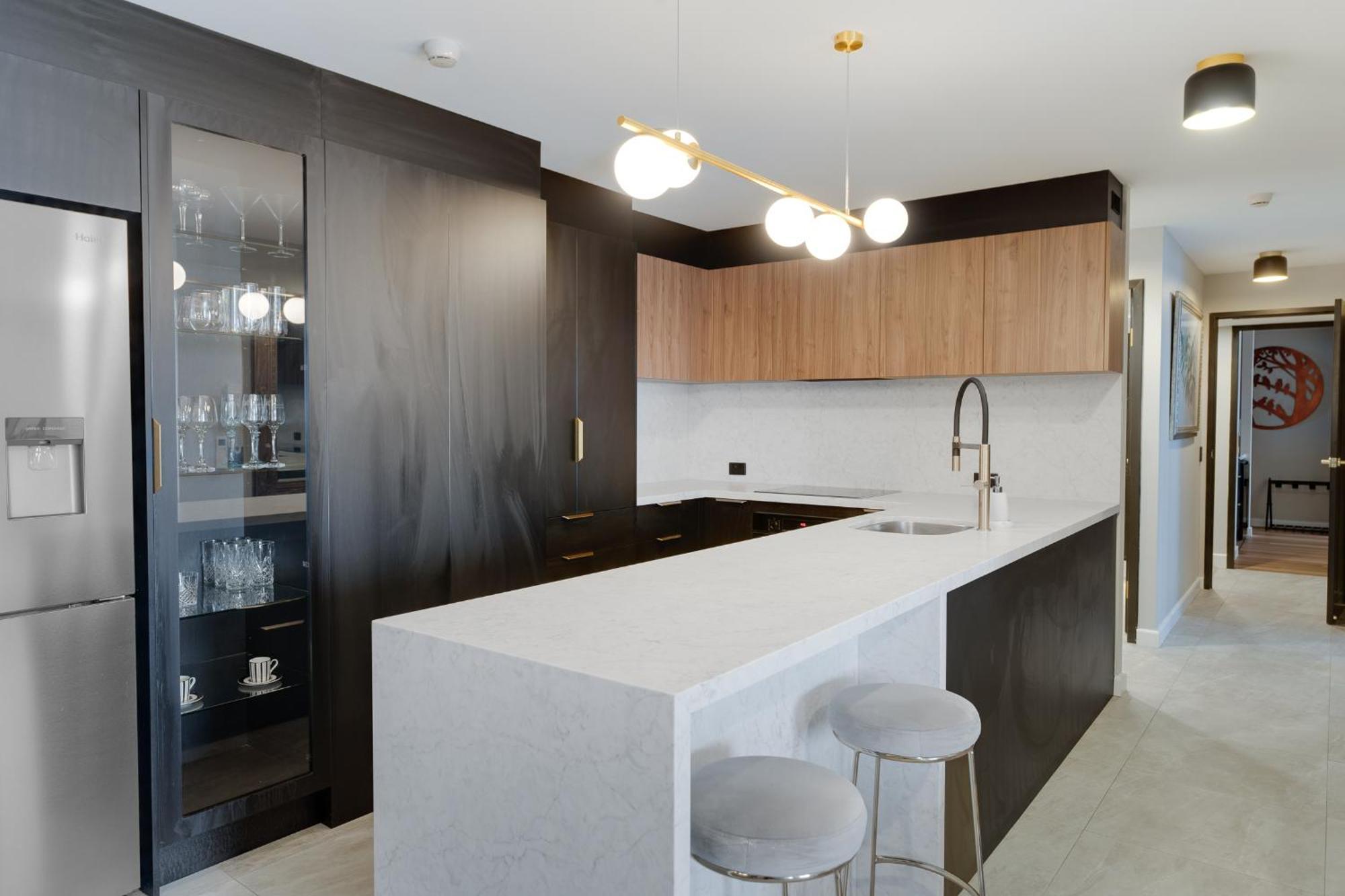 Luxury 3-br Escape With Stunning Views Gold Coast