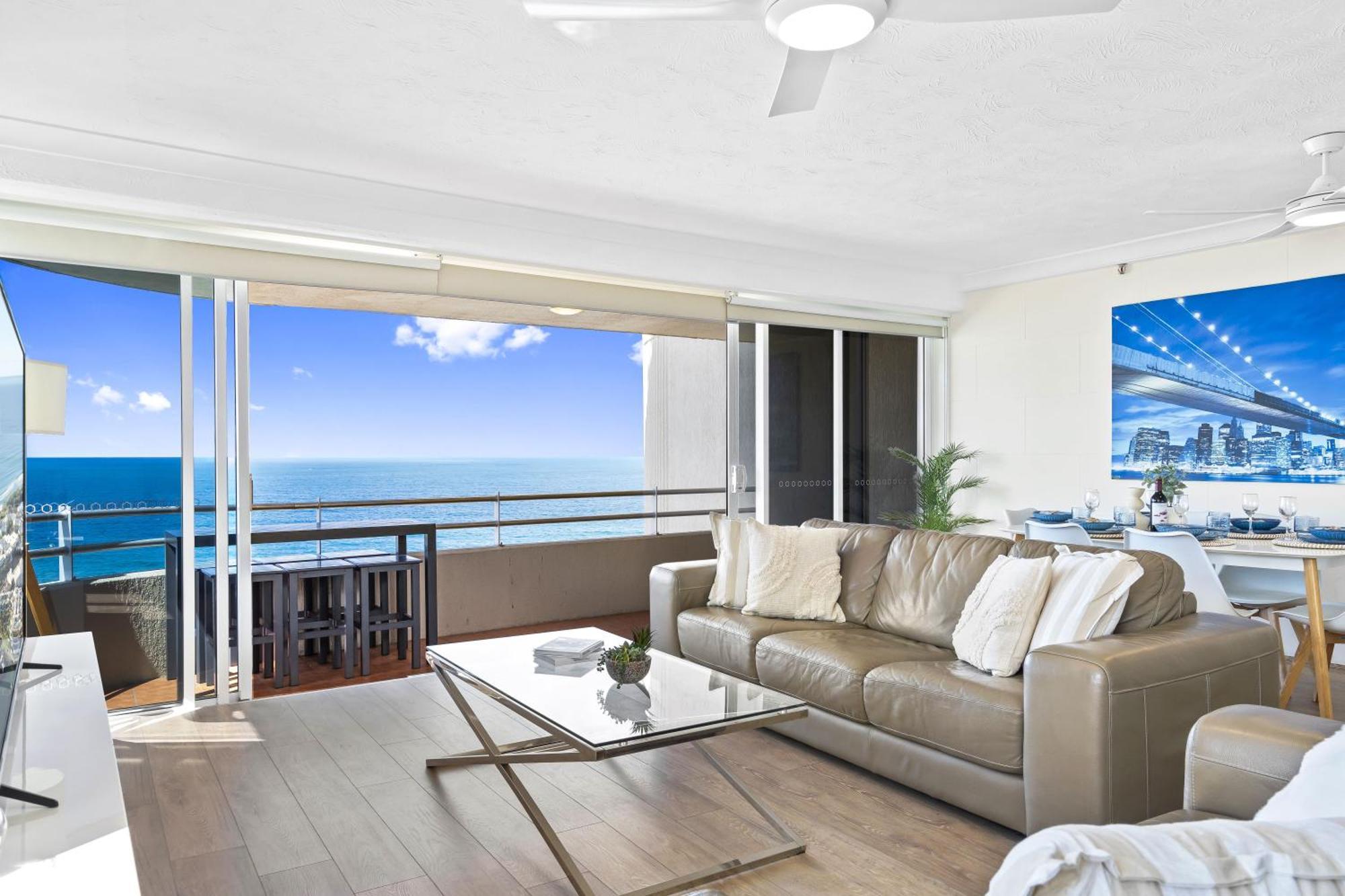 3 Bedroom Ocean View Unit At Zenith In Surfers Paradise - Q Apartment *