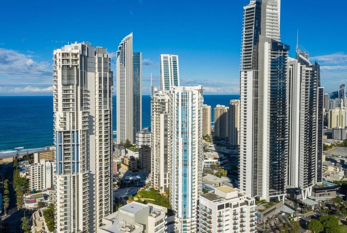 2-bedroom In Chevron Renaissance Apartment *