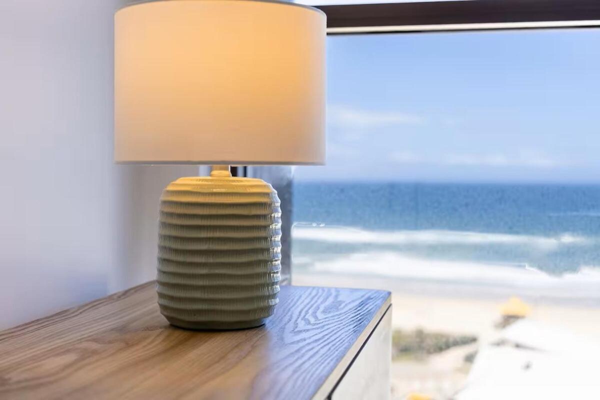 Luxurious Beachfront * Gold Coast