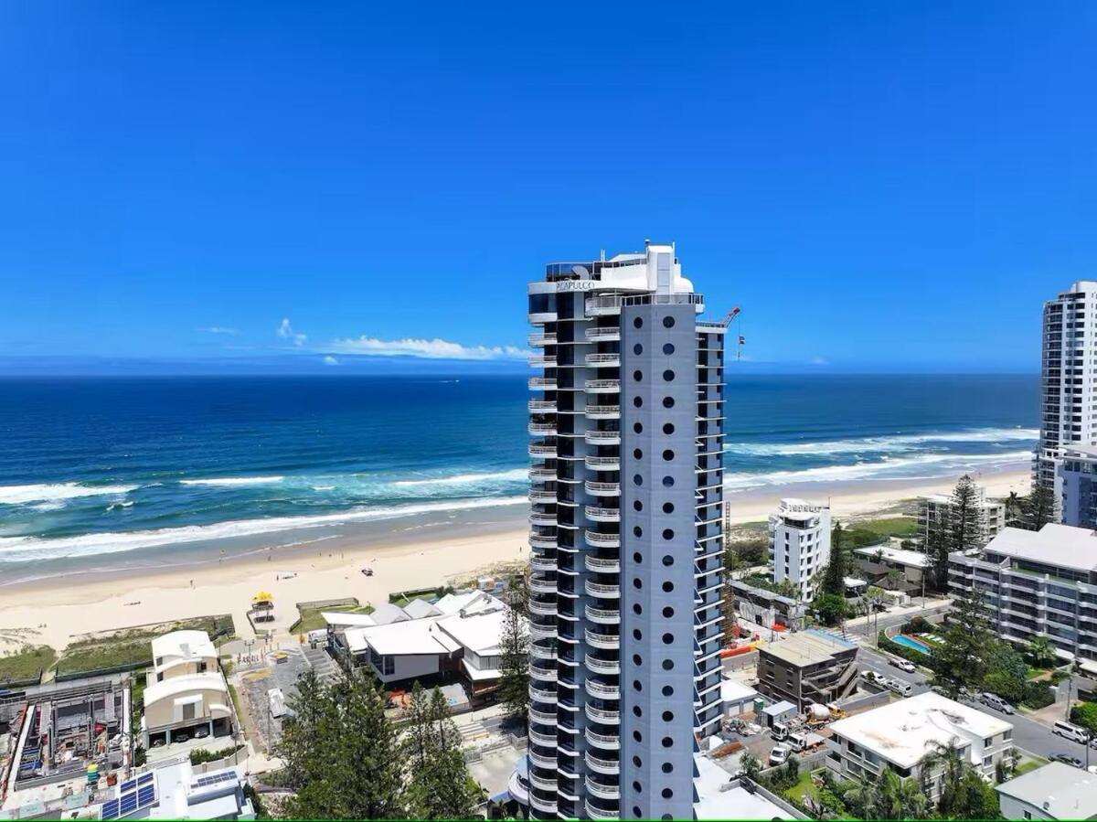 Apartment Luxurious Beachfront