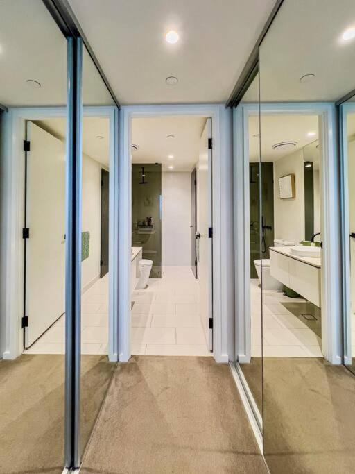 Palm Luxury Getaway * Gold Coast