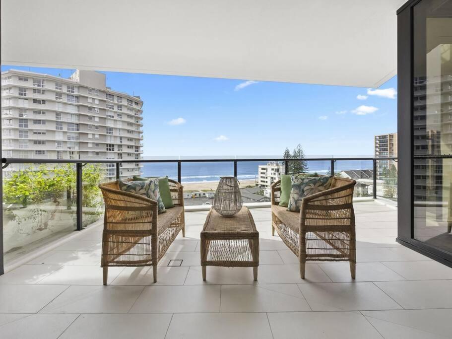 Palm Luxury Getaway Apartment Gold Coast