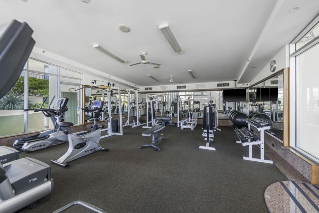 The Ballah - Surfers High Floor 2 Bedroom Ocean View Unit With Parking Pool Gym *