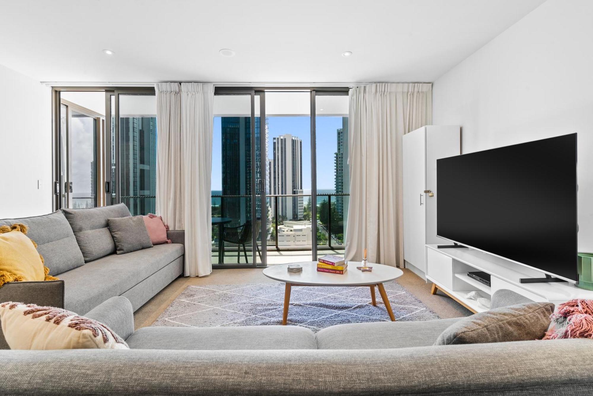 'Beachside Glow' Gleaming Getaway On The Gold Coast Gold Coast