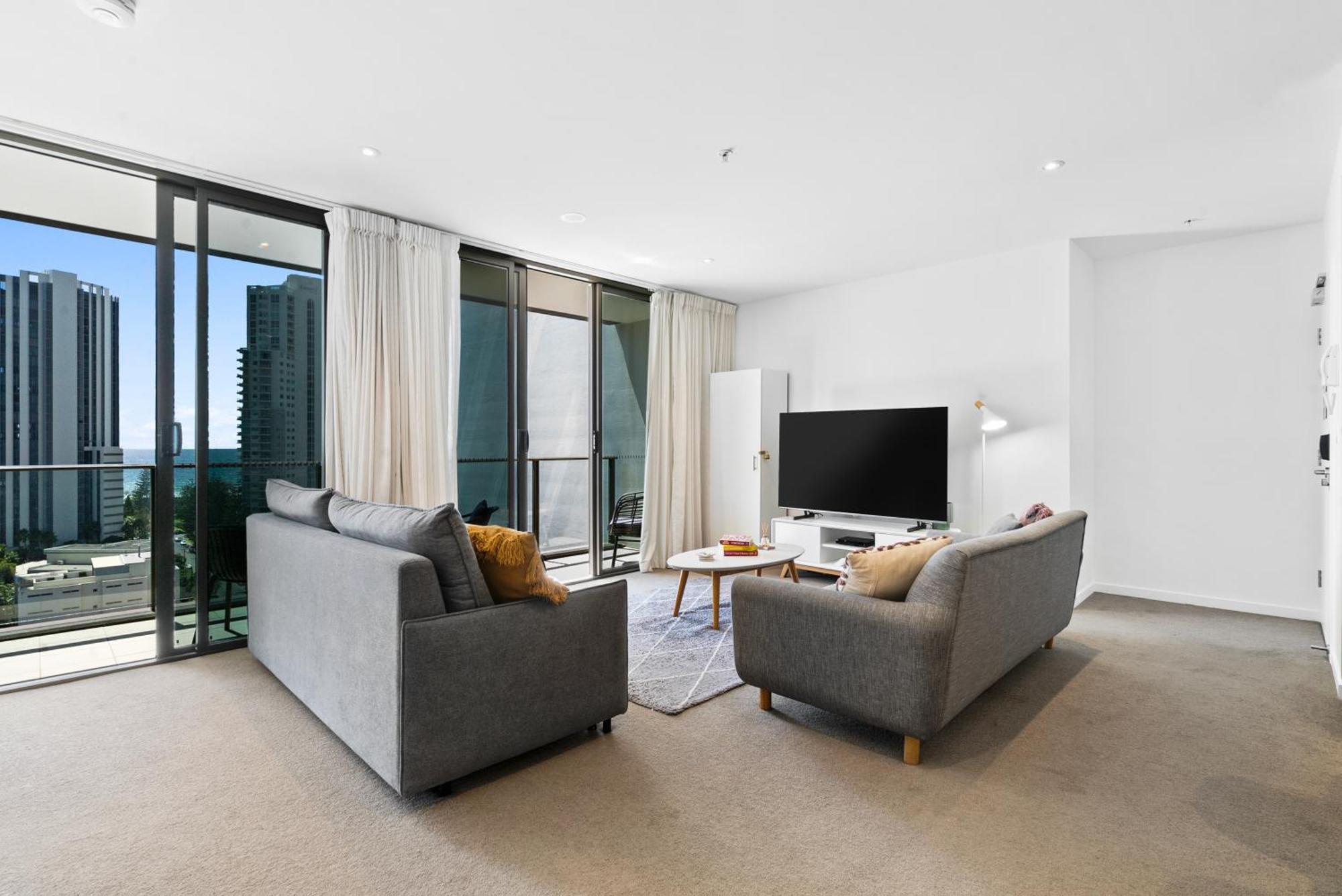 'Beachside Glow' Gleaming Getaway On The Gold Coast Apartment *