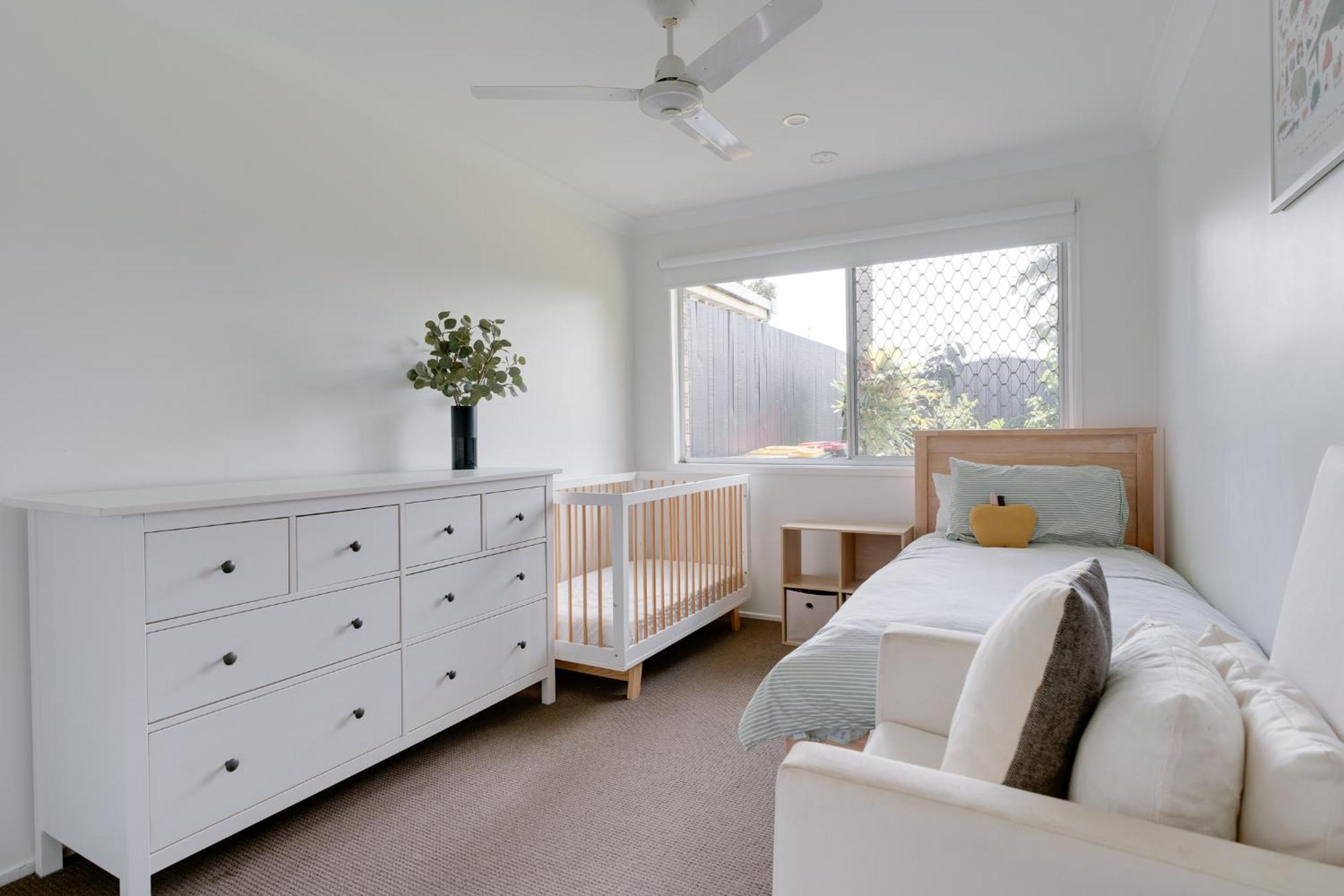 Chic 3br In Steps From The Holiday home Gold Coast