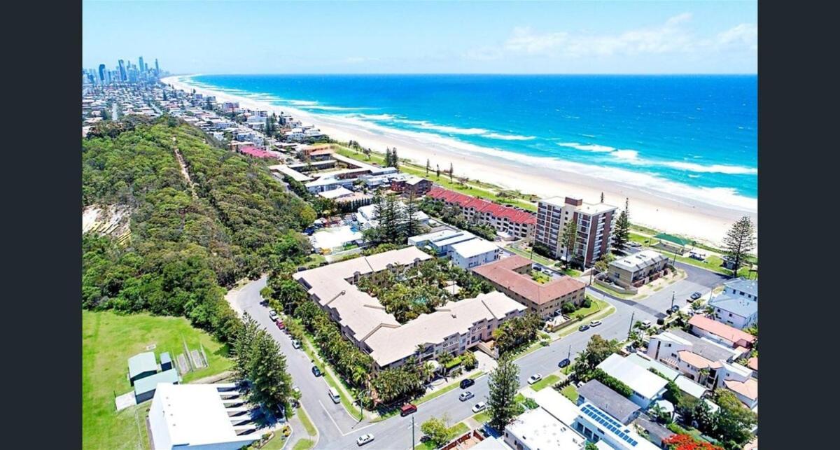 Miami Beachside Apartment Gold Coast